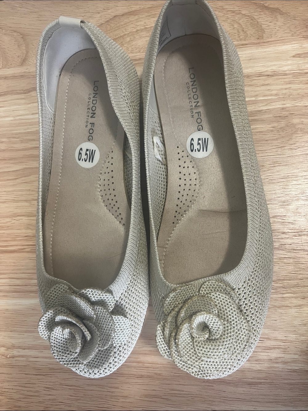 London Fog Cream Knit Rosette Ballet Flats